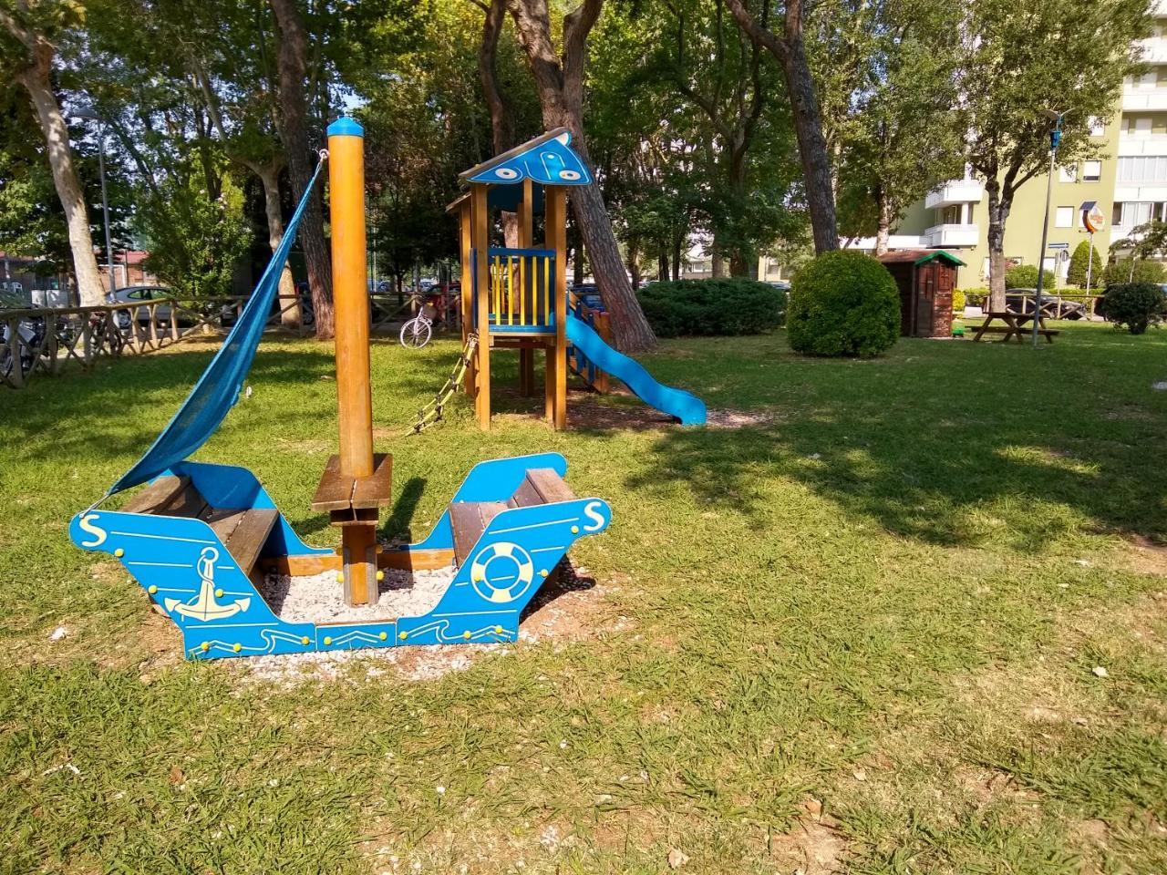Portoverde Beach Apartments Misano Adriatico Ngoại thất bức ảnh