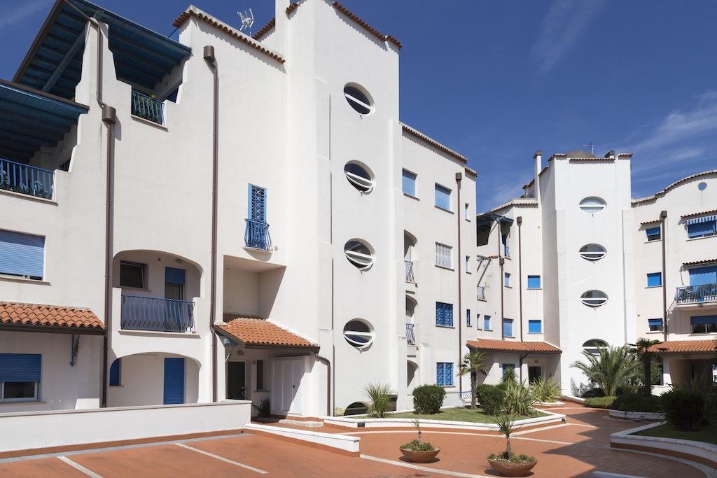 Portoverde Beach Apartments Misano Adriatico Ngoại thất bức ảnh