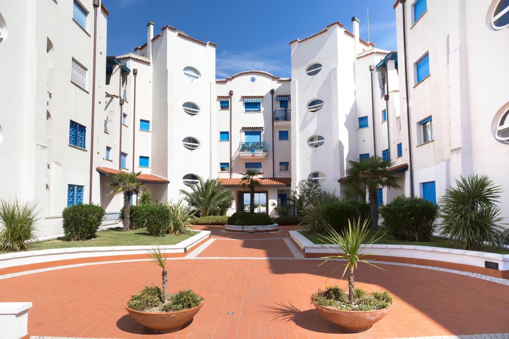 Portoverde Beach Apartments Misano Adriatico Ngoại thất bức ảnh