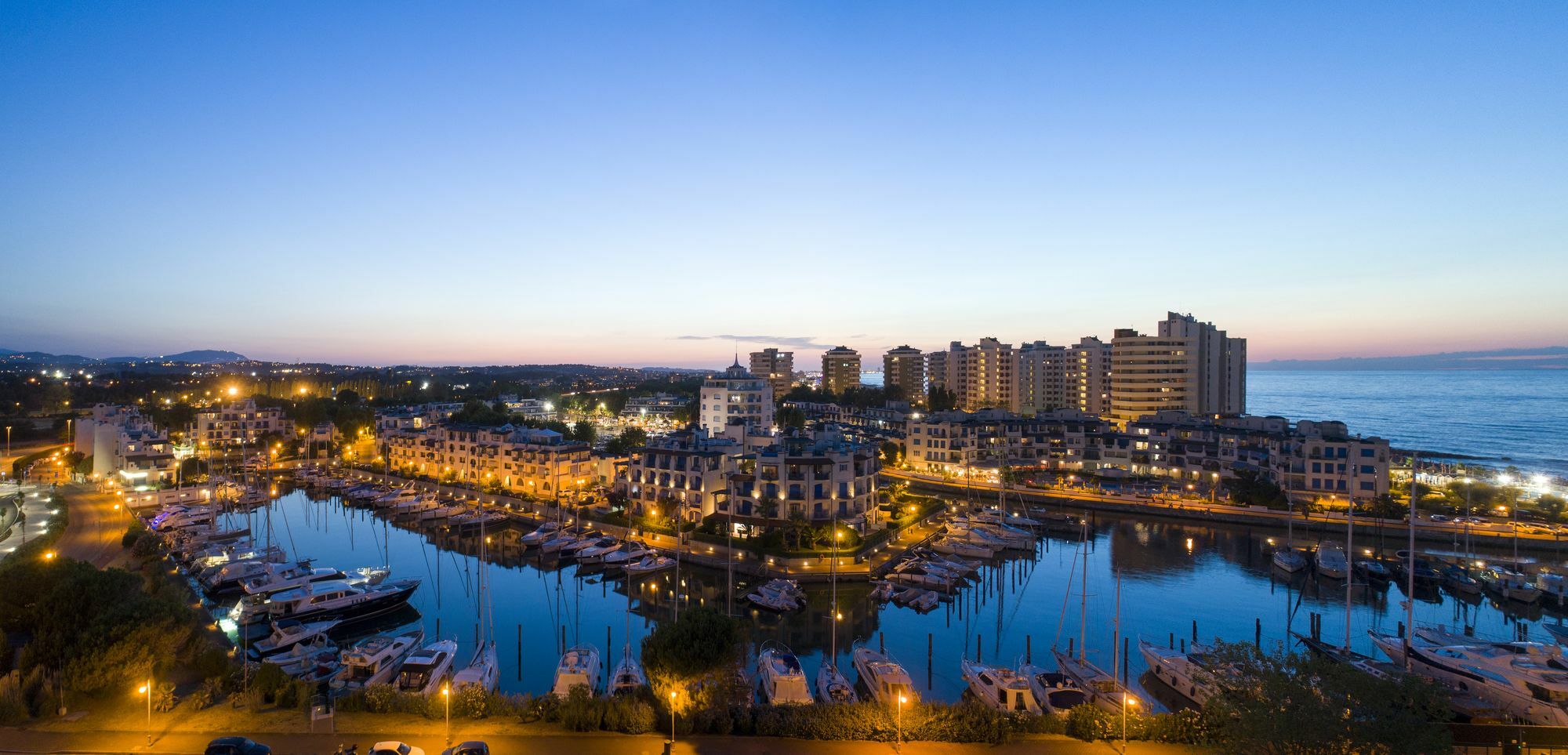 Portoverde Beach Apartments Misano Adriatico Ngoại thất bức ảnh